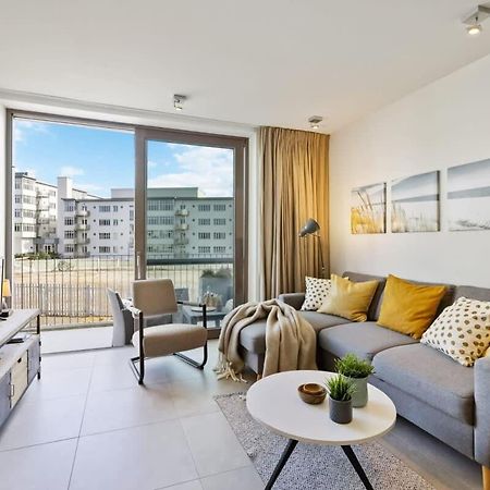 Huswell - Apartment With Natural Swimming Pool Middelkerke Buitenkant foto
